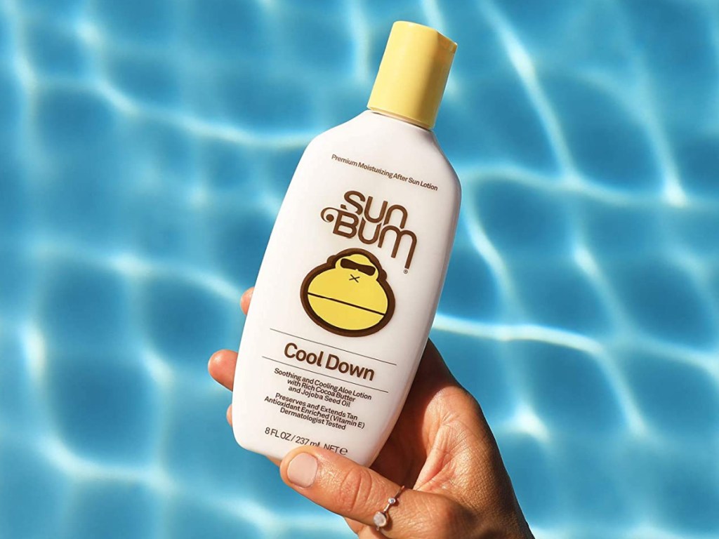 hand holding sunbum cool down lotion