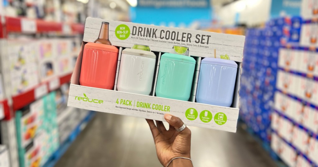 hand holding coolers pack