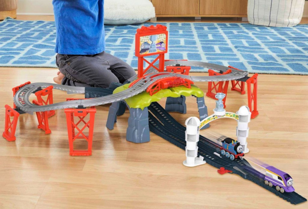 Fisher-Price Thomas & Friends Race for the Sodor Cup Track Set