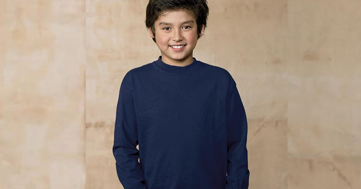 boy wearing a navy blue long sleeve hanes t-shirt