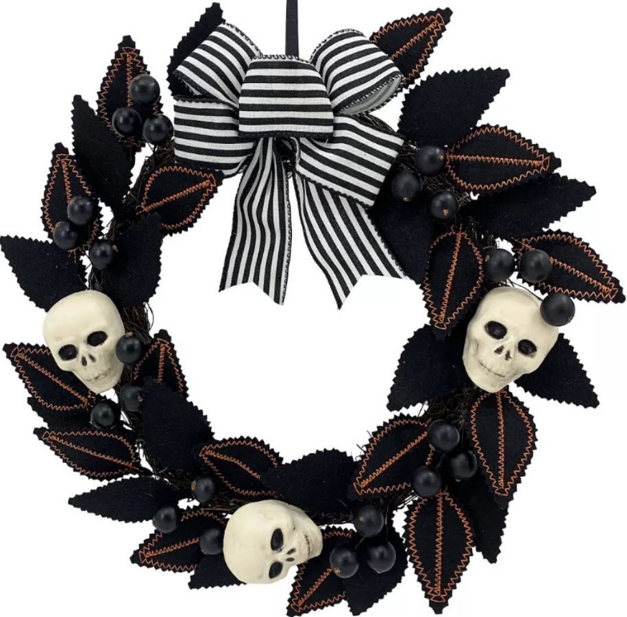 Kohl's Wreath with Skulls