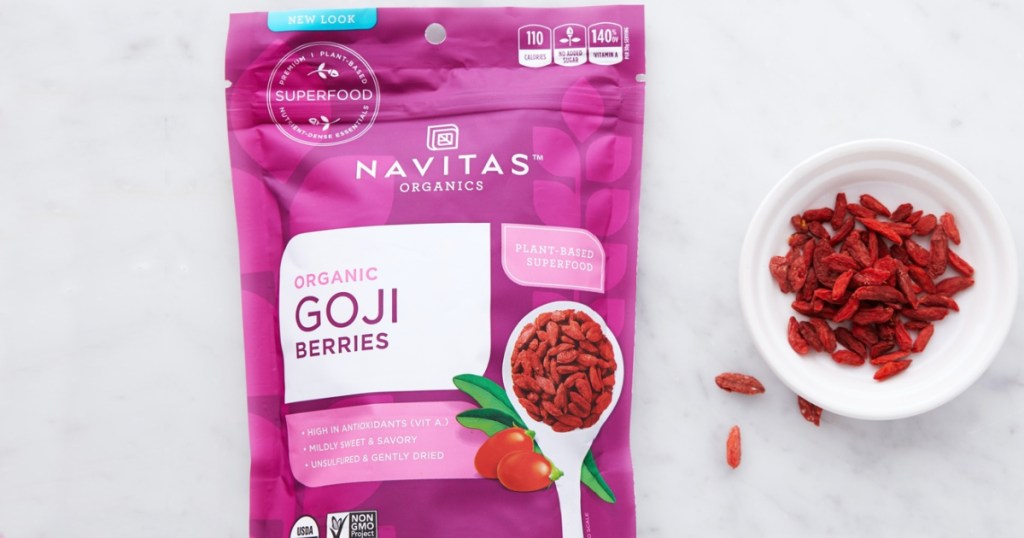 bag of goji berries and bowl of goji berries