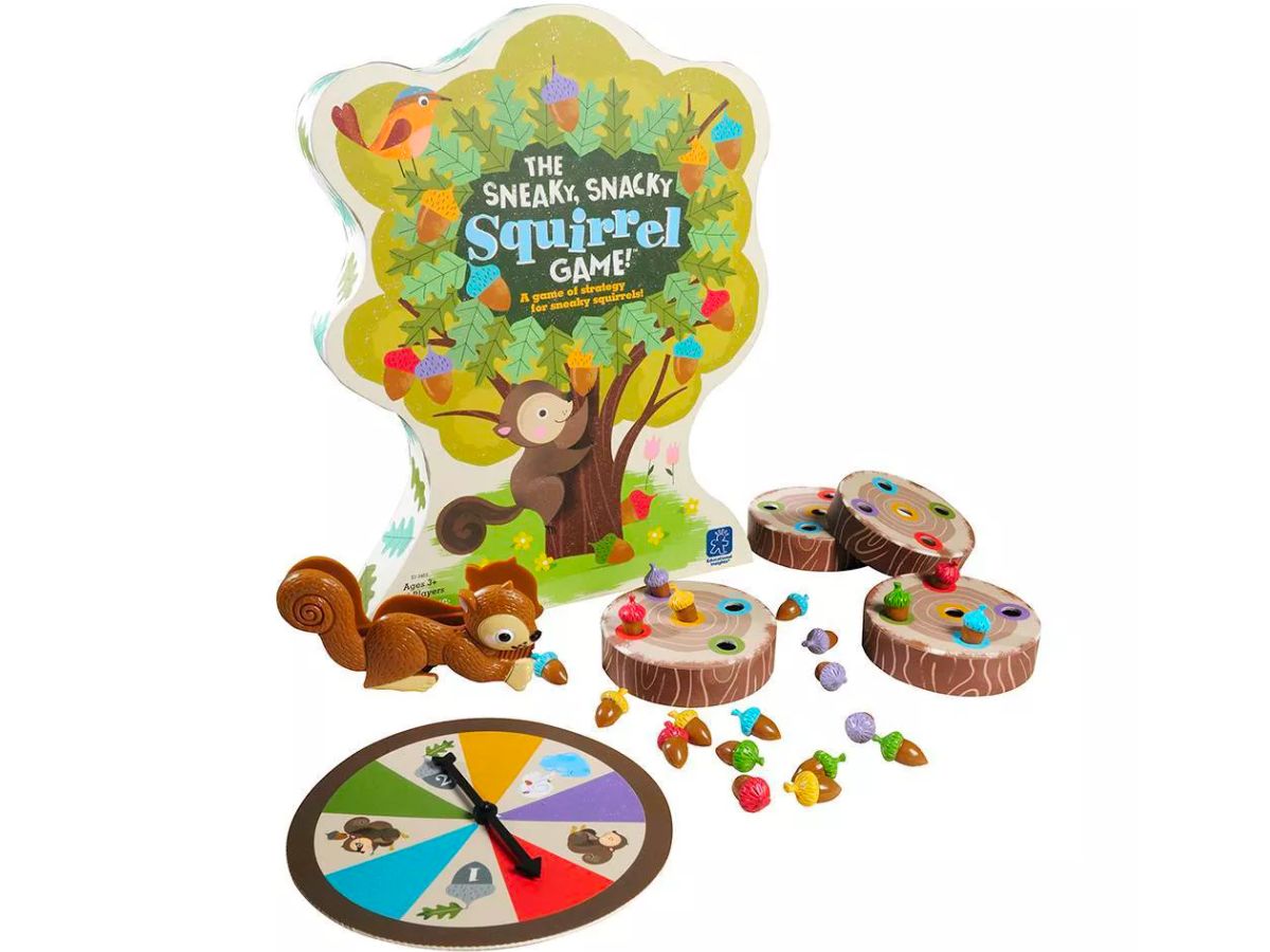 Sneaky snacky squirrel game with box and pieces