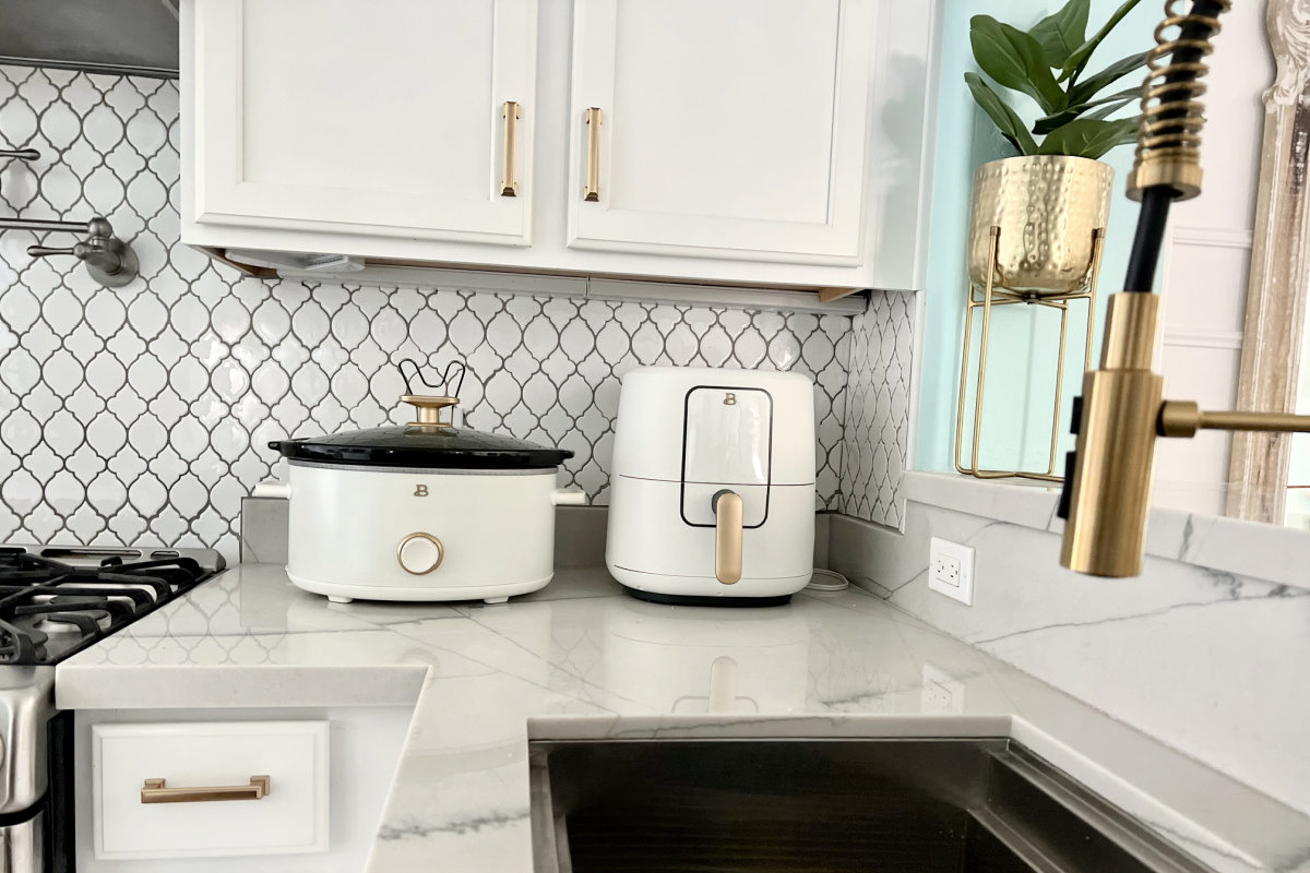 drew barrymore kitchen ware
