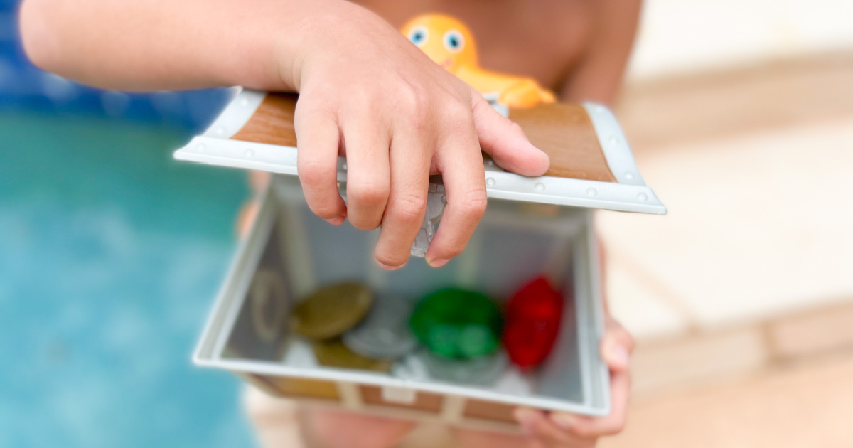 melissa and doug treasure chest pool