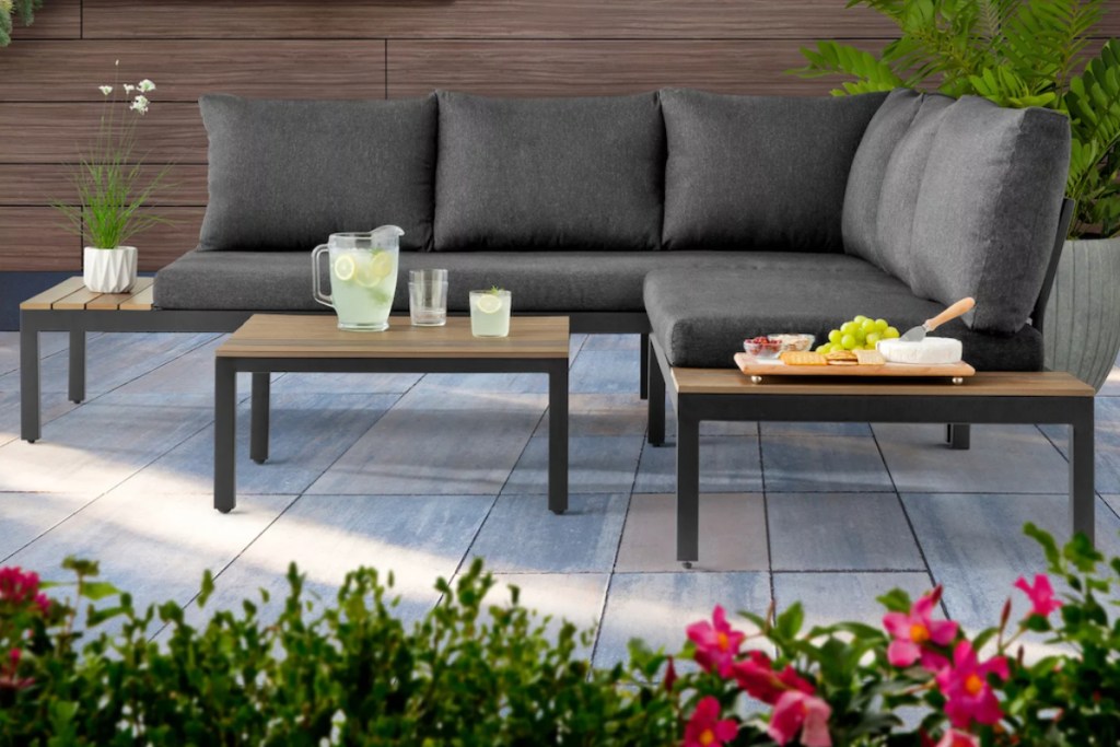 Bryde Sectional Sofa