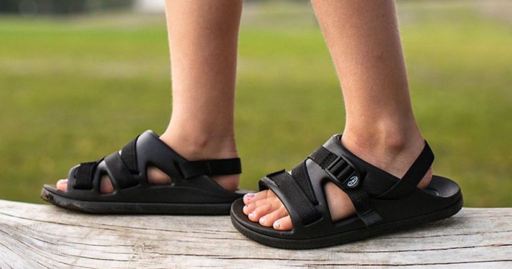 kid wearing Chaco Chillos sandals
