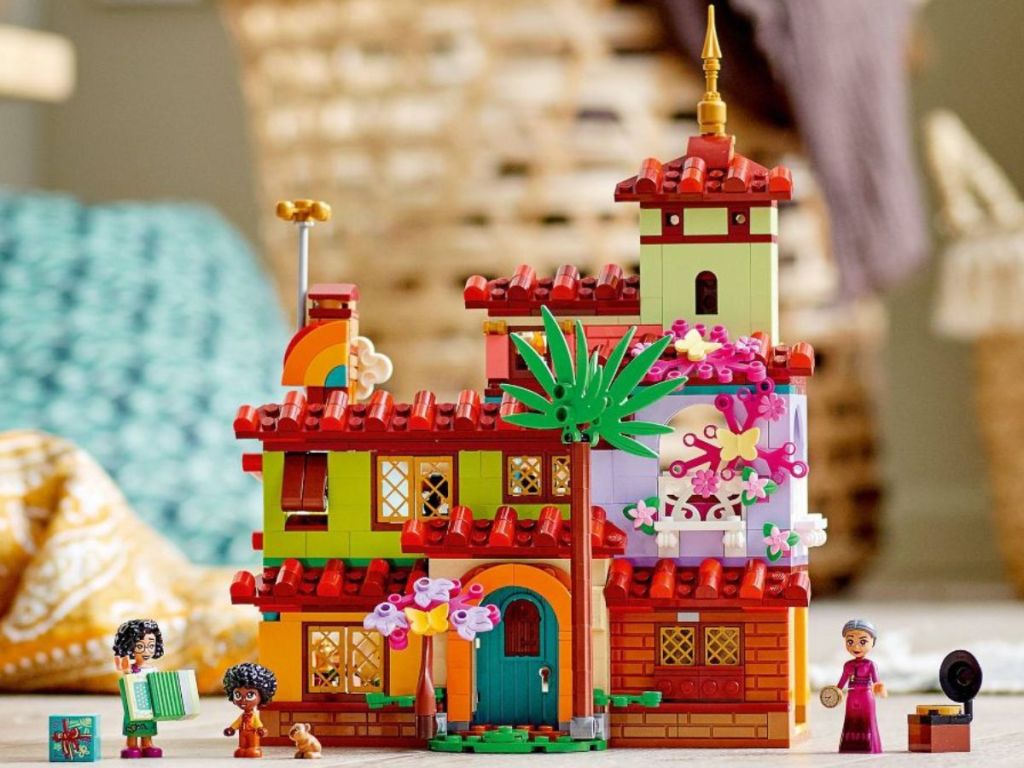 Lego Encanto Madrigal House