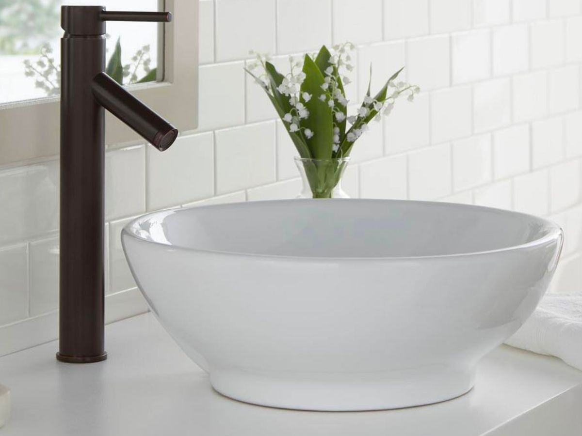 Modern Single Hole Single-Handle Vessel Bathroom Faucet in Bronze with Drain 