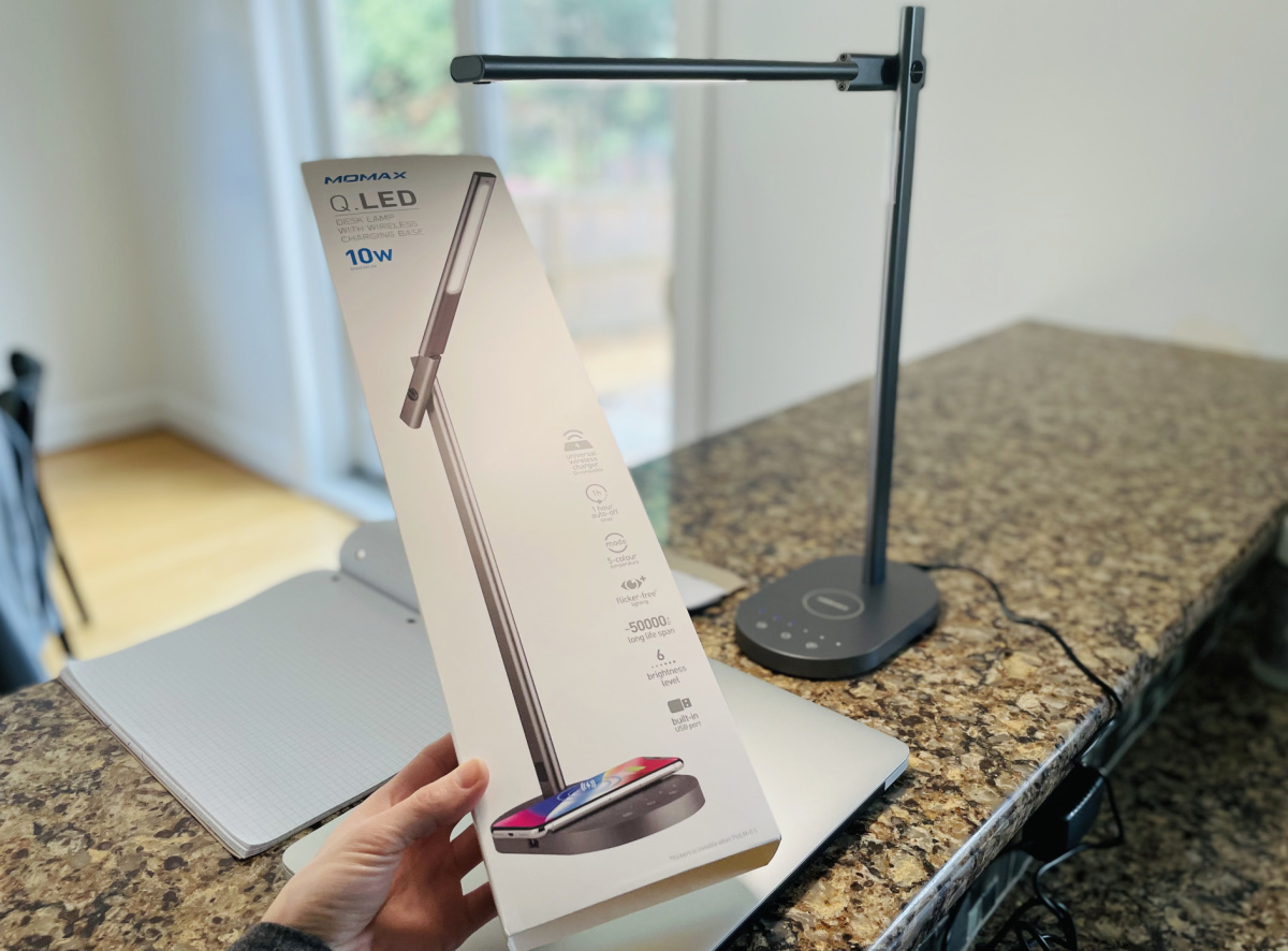 MOMAX Table Lamp w/ Wireless Charger