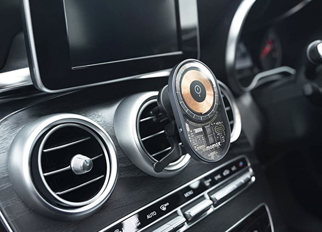 magnetic car charger on air vents in car