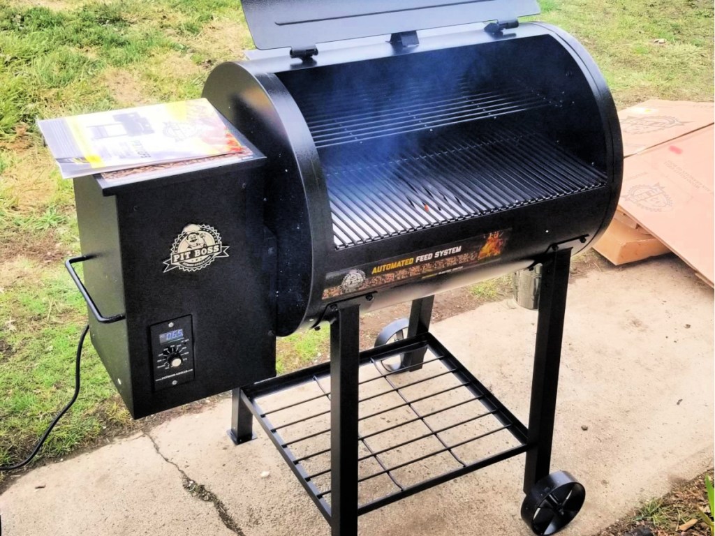 Pit Boss 700-Sq. In. Wood Fired Pellet Grill with Flame Broiler