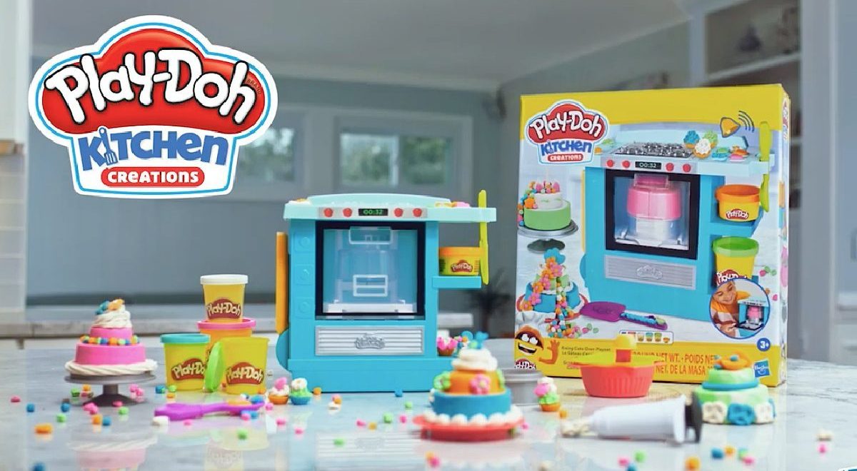 Play-Doh cake set on kitchen counter