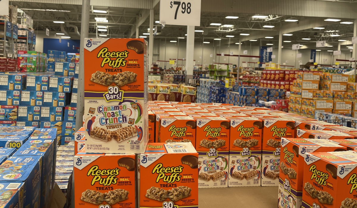 Reese's Puffs & Cinnamon Toast Crunch Breakfast Bars 28Count Pack Just