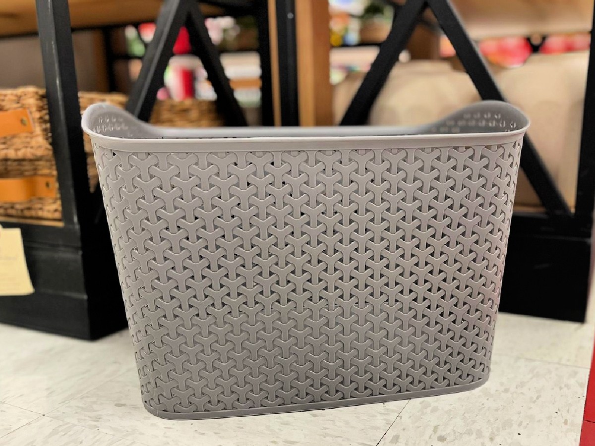 Room Essentials Y-Weave XL Curved Decorative Storage Basket
