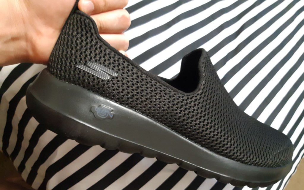Komprimere Roux Baron Skechers Go Walk Men's Shoes Only $20 on Amazon | Wide Widths Available! |  Hip2Save