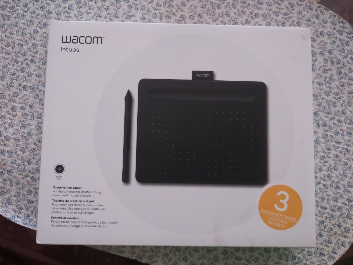 Wacom Intuos Tablet in packaging