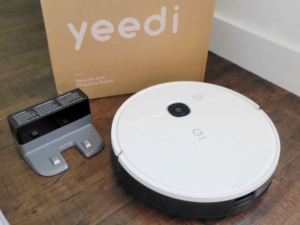 Yeedi Robot Vacuum with charging stand