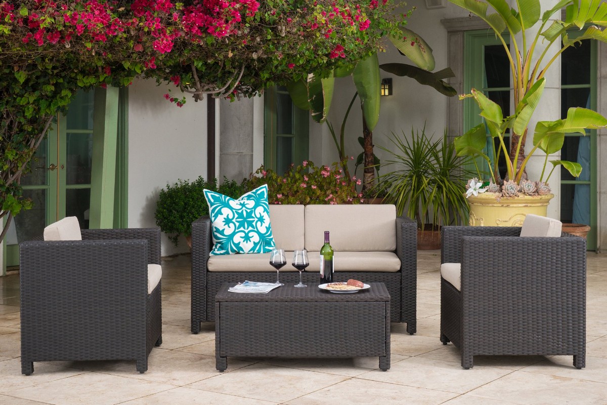 Cascada 4 Piece Wicker Chat Set with Cushions and Cover