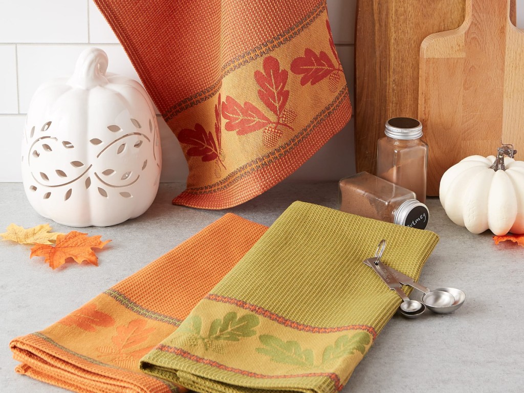 Autumn dish towels