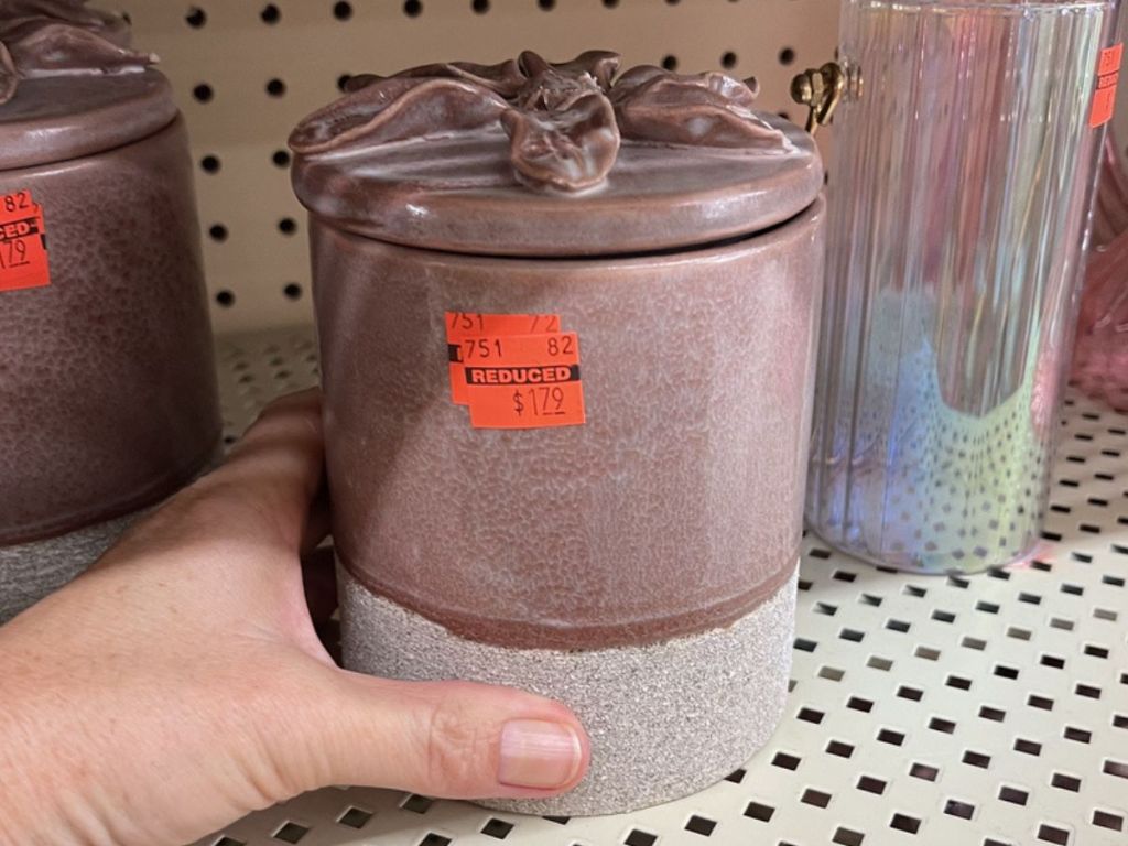 jar with flower lid