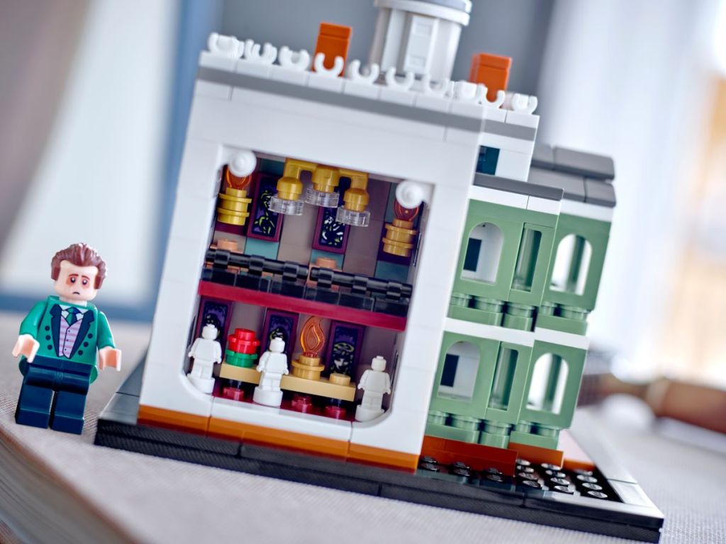 LEGO Haunted Mansion Set