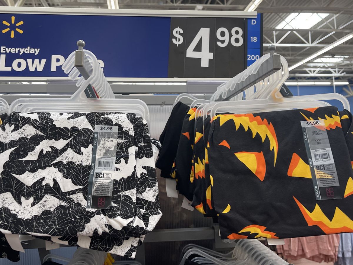 Walmart no boundaries halloween clearance leggings