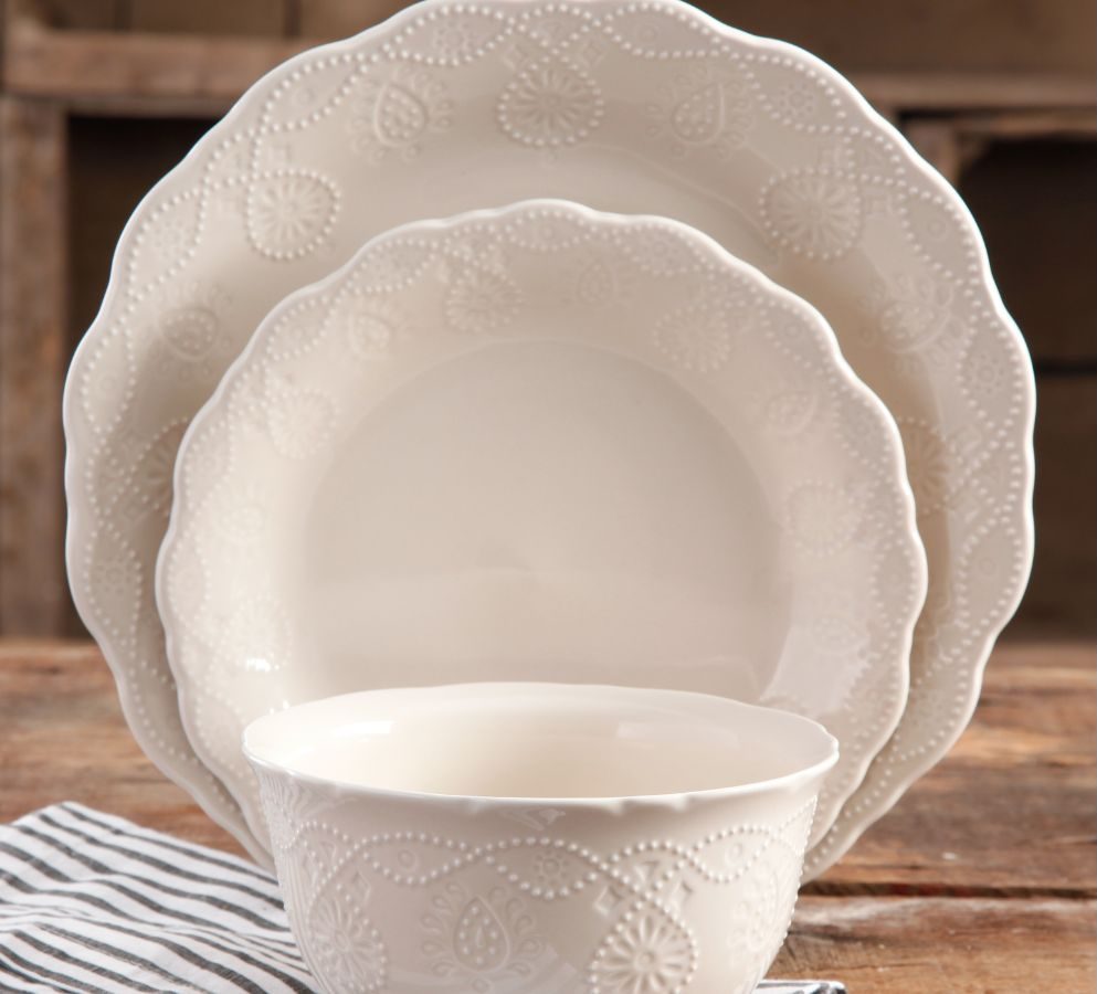 Pioneer Woman Dinnerware