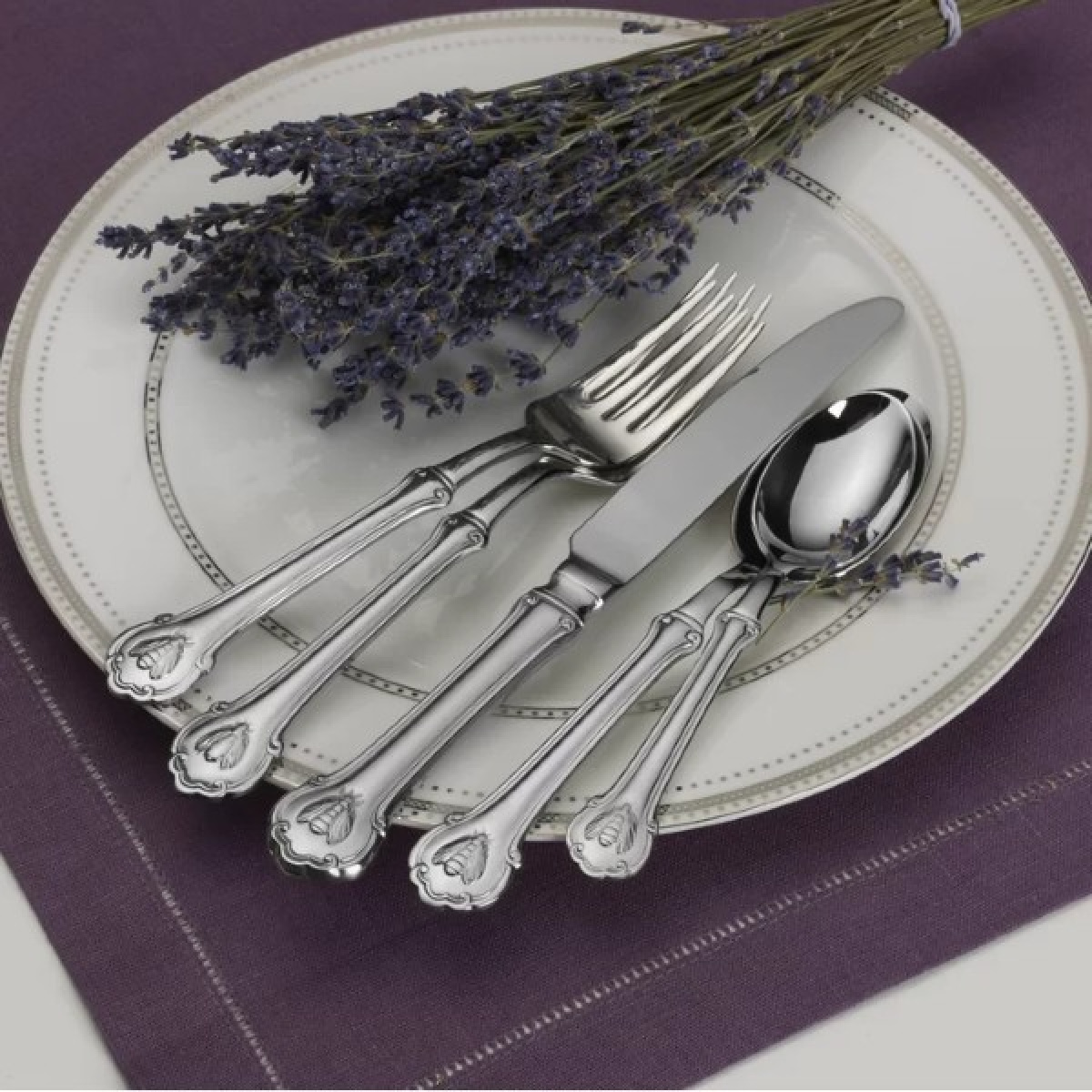 Best Silverware Sets Of 2022 Our Top Pick Is 63 Off   Wallace Bee Silverware 1 