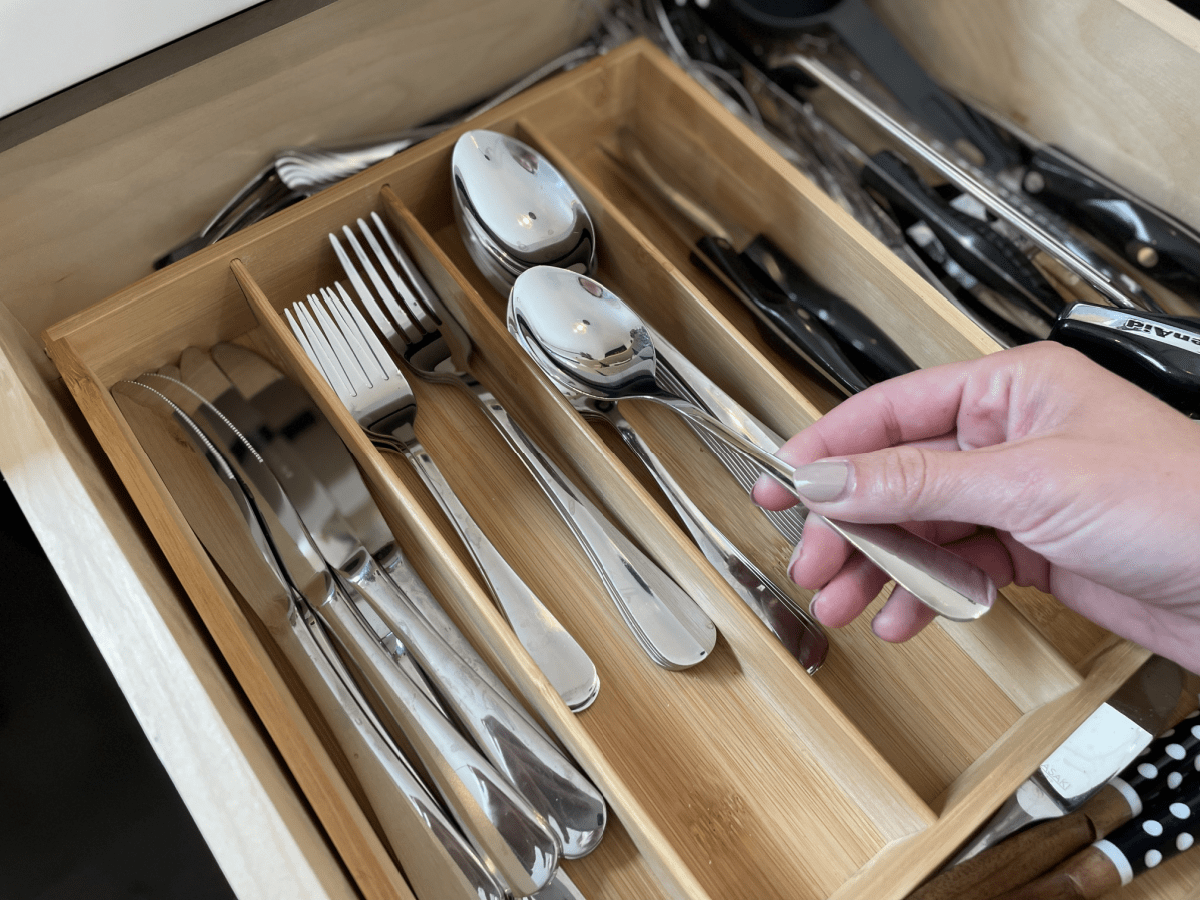 Our Team Loves This 40Piece Stainless Steel Flatware Set & It's 20.99