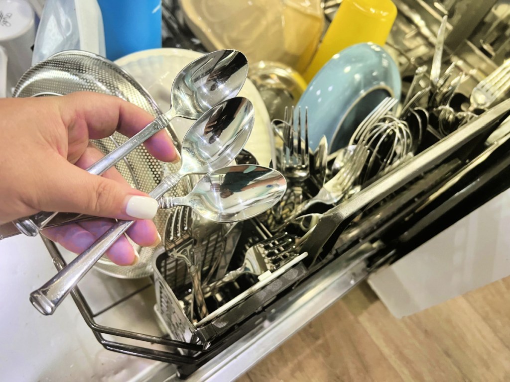 sparkling silverware after using foil in the dishwasher