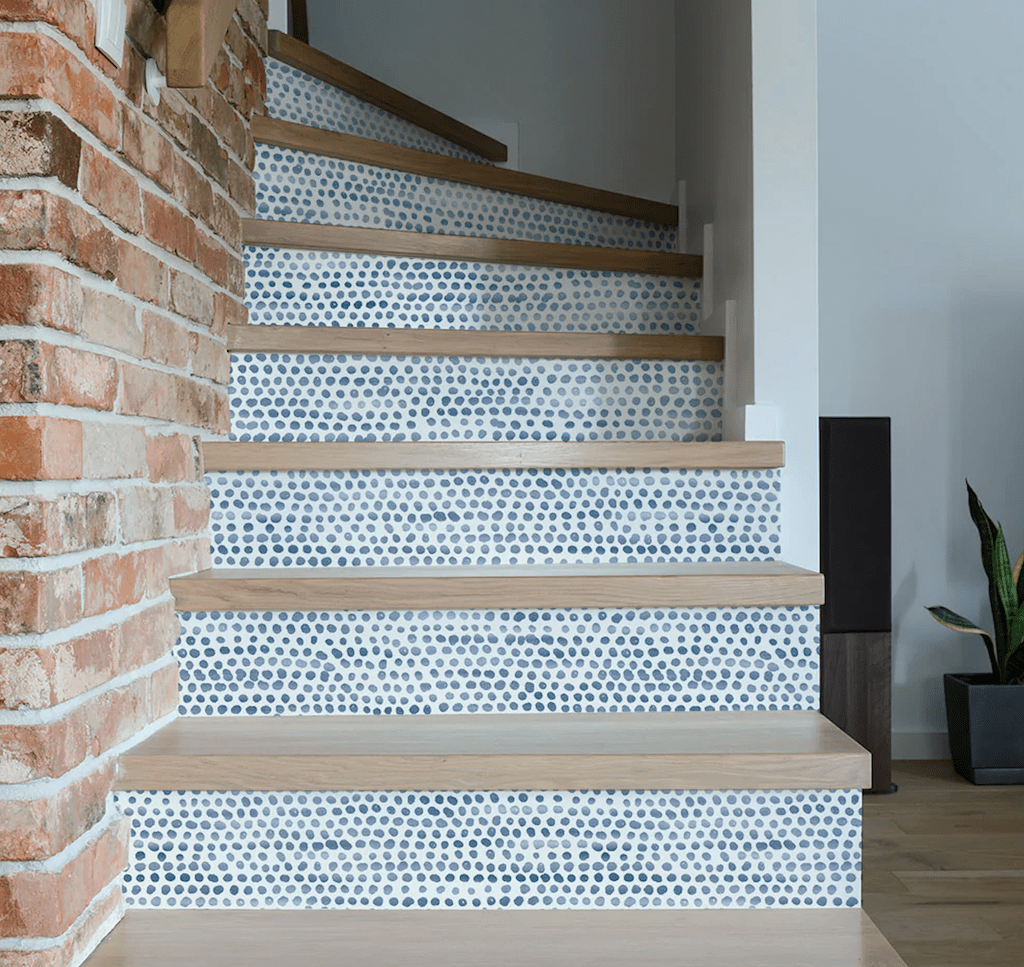 wallpaper on stairs 