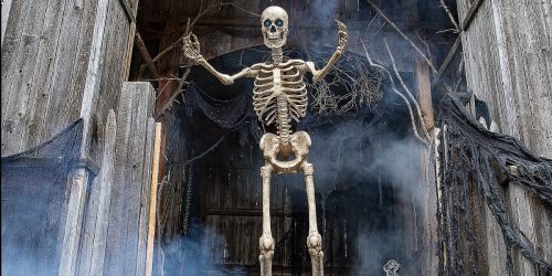 Animated 8-Foot Towering Skeleton Just $369.99 Shipped (May Sell Out!)