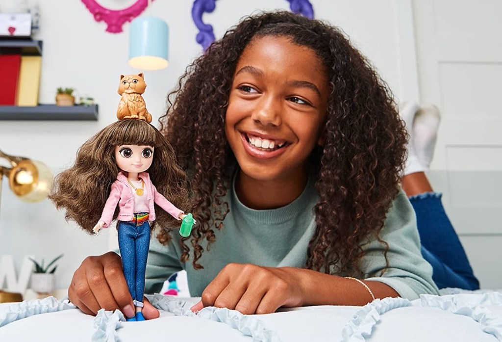 girl playing with a Hermione Gift Set