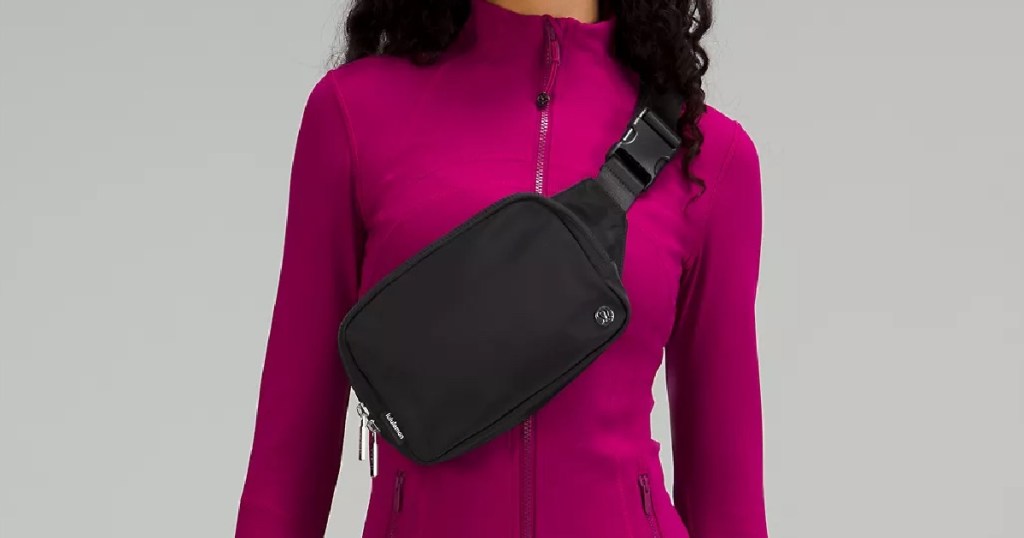 woman wearing Lululemon Large Everywhere Belt