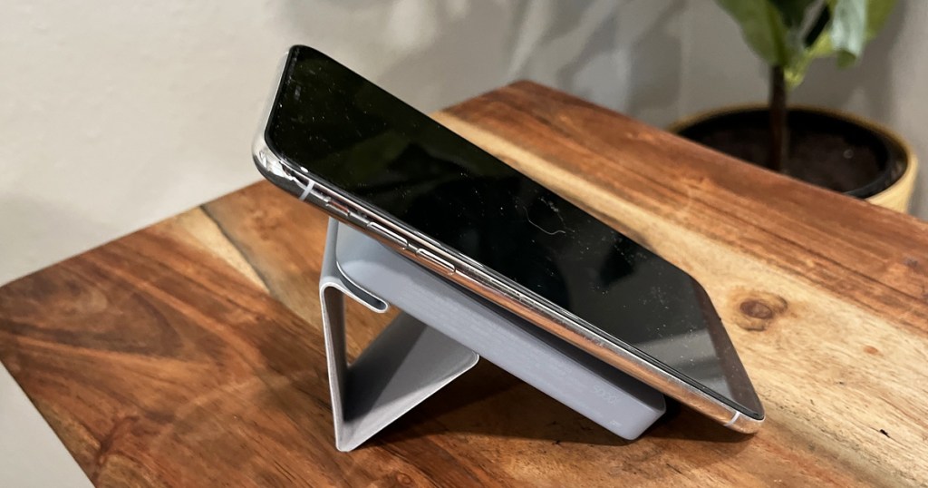 phone on power bank stand
