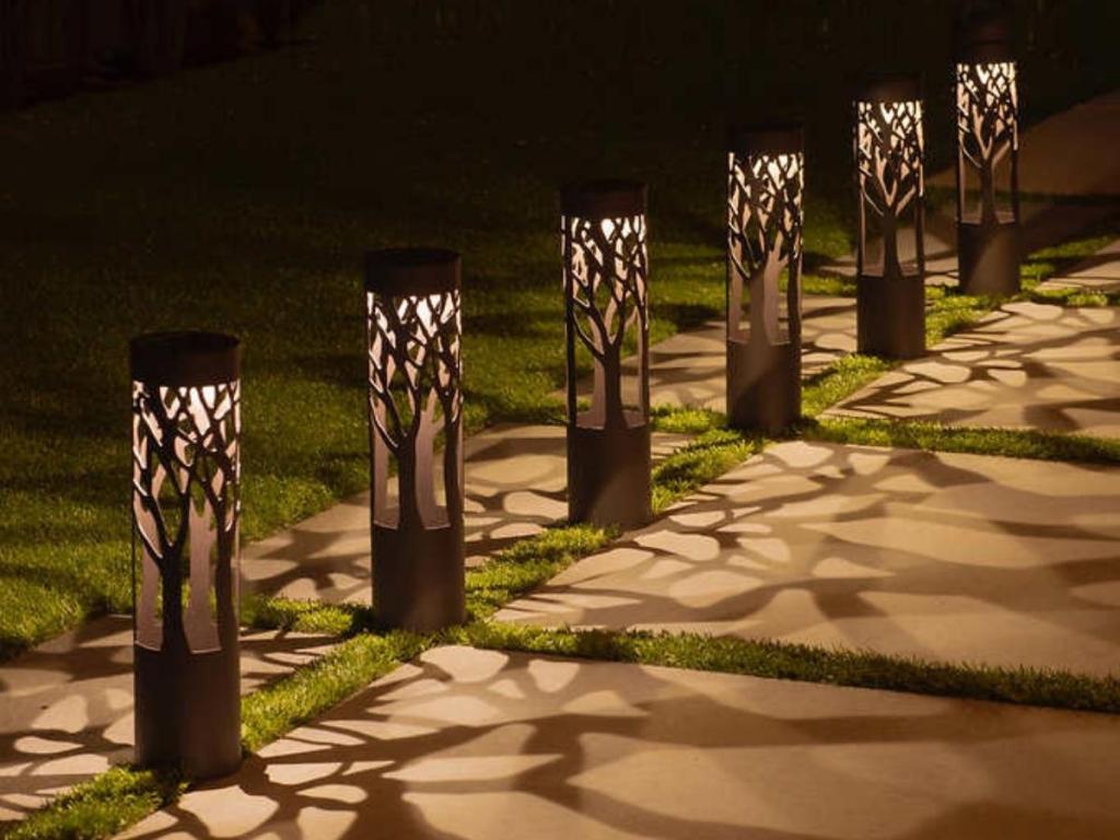 Tommy Bahama Solar LED Pathway Lights 6-Pack
