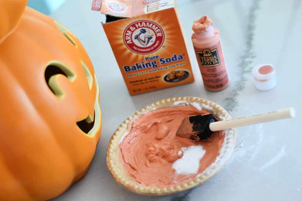 How To Paint Pottery Barn Style Terracotta Pumpkins Trendy Craft Idea how-to-paint-pottery-barn-style-terracotta-pumpkins-trendy-craft-idea