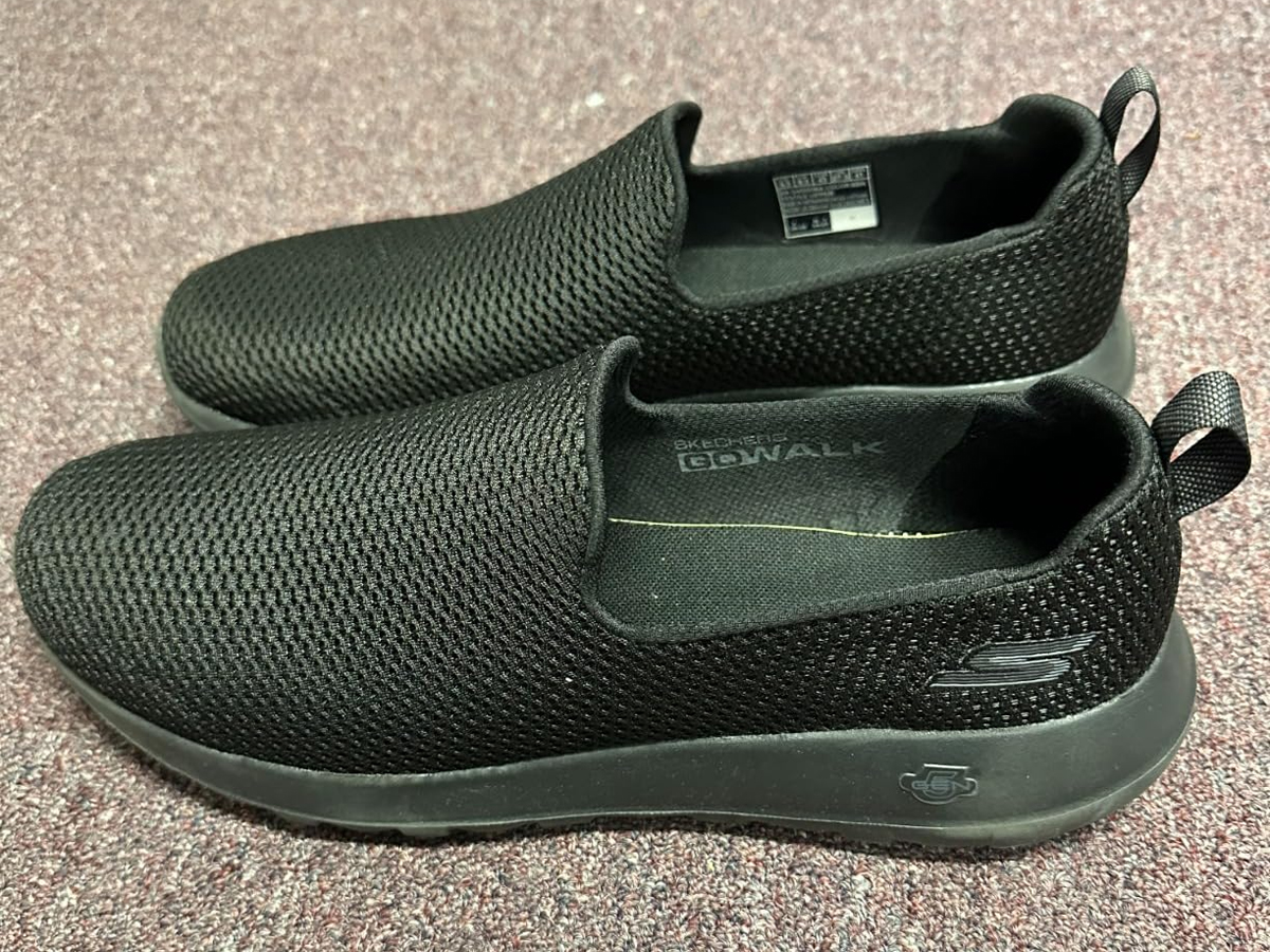 Skechers go outlet walk cvs