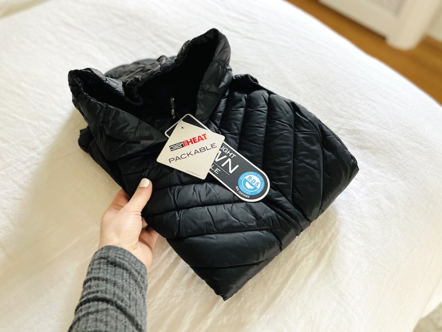 Up to 80% Off 32 Degrees Clothing (+ Score a FREE Tote!)