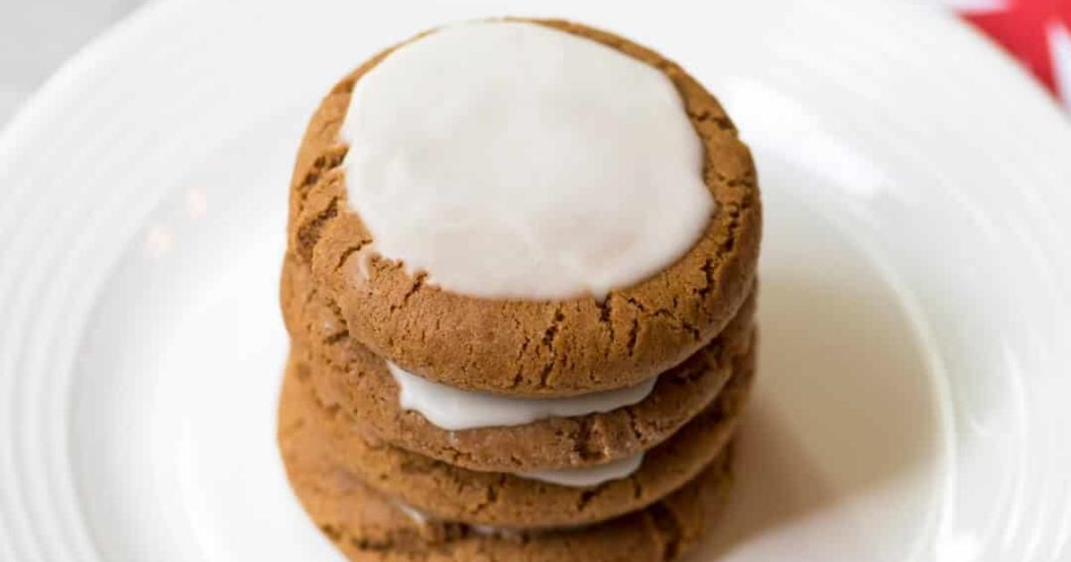 stack of iced molasses Archway Cookies on a plate