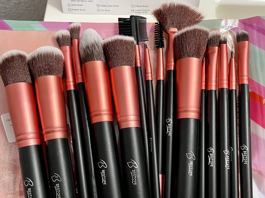 rose gold and black makeup brush set