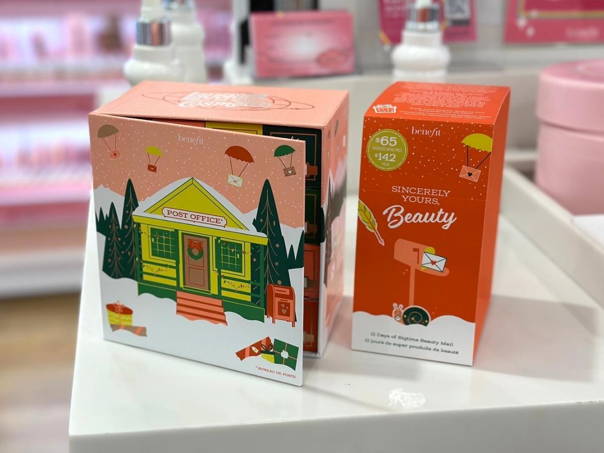 Benefit Cosmetics Sincerely Yours, Beauty Advent Calendar Value Set