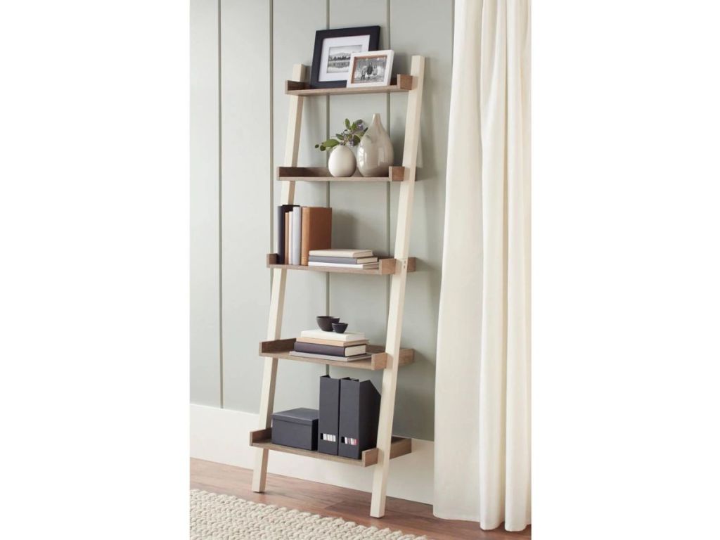 Better-Homes-Gardens-Bedford-Bookcase خزانة كتب Better Homes & Gardens Leaning بقيمة 88 دولارًا فقط يتم شحنها على Walmart (سعر قياسي 114 دولارًا)