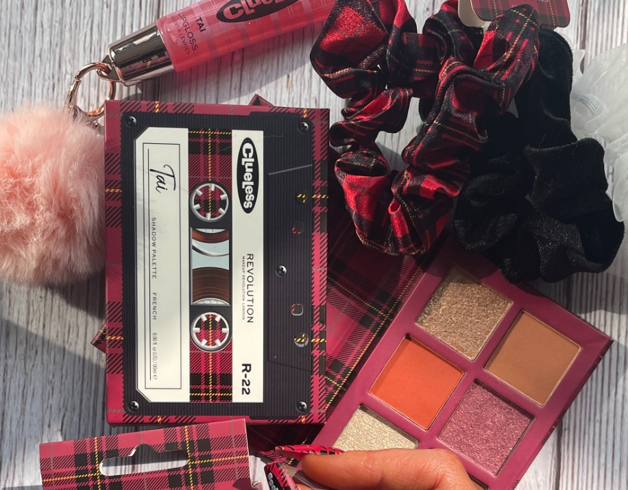 Clueless Lipgloss and cosmetics