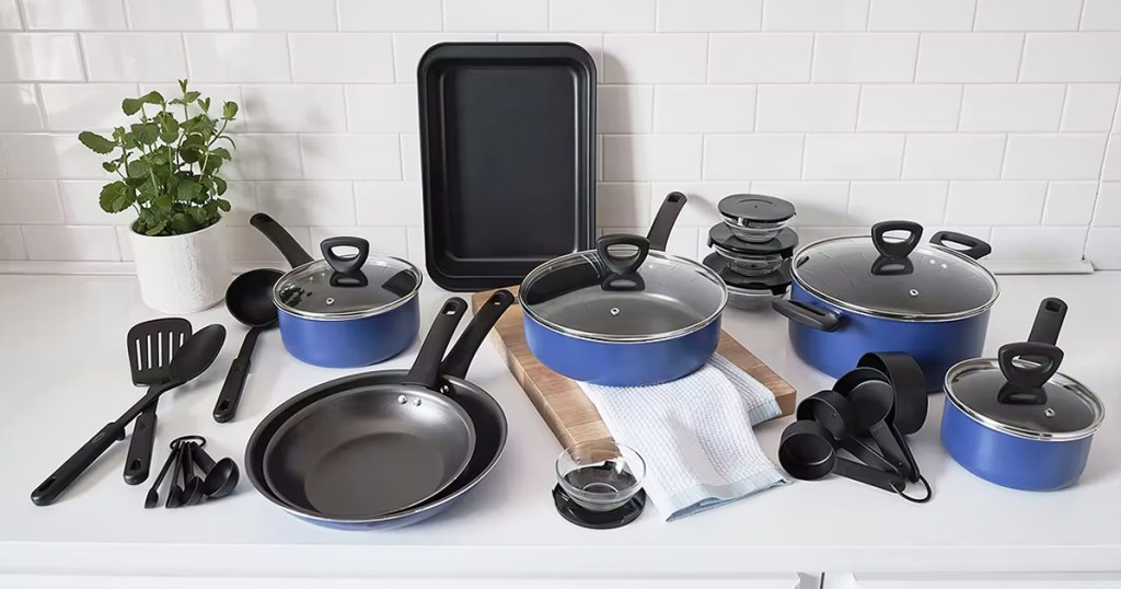 Cooks-Cookware-Set مجموعة أواني طهي غير لاصقة مكونة من 30 قطعة بسعر 62.99 دولارًا فقط على JCPenney.com (سعر قياسي 180 دولارًا) |  فكرة هدية عظيمة