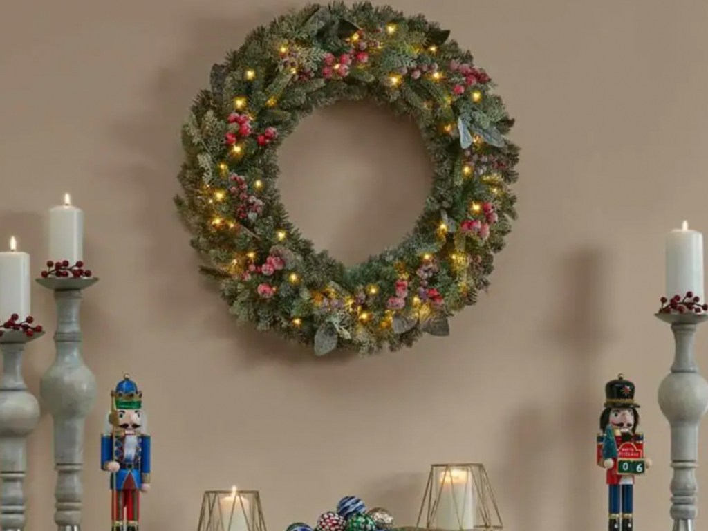 Home Accents Holiday 30" Pre-Lit Frosted Berry Wreath
