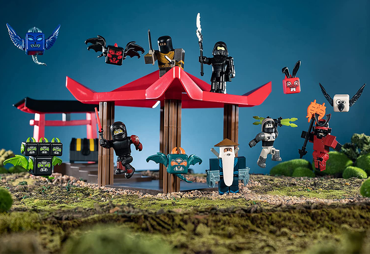 Roblox best sale deluxe playset