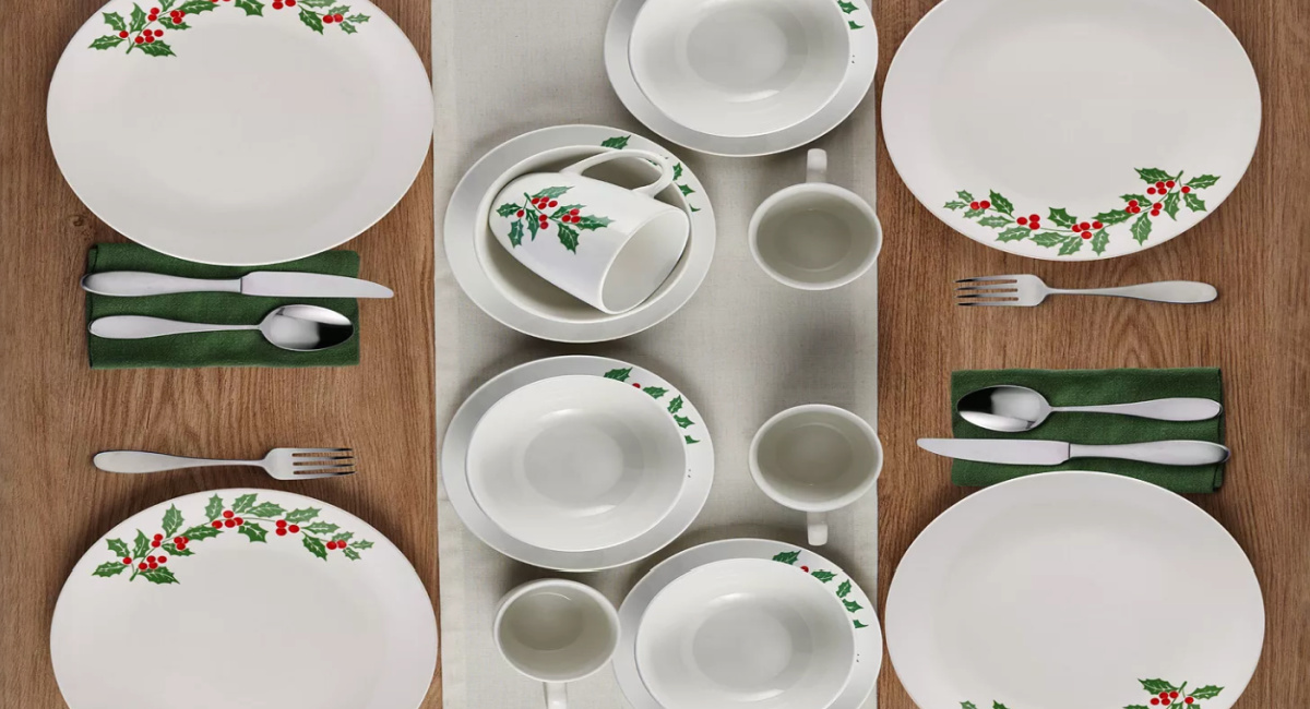 Corelle christmas hotsell dinner plates