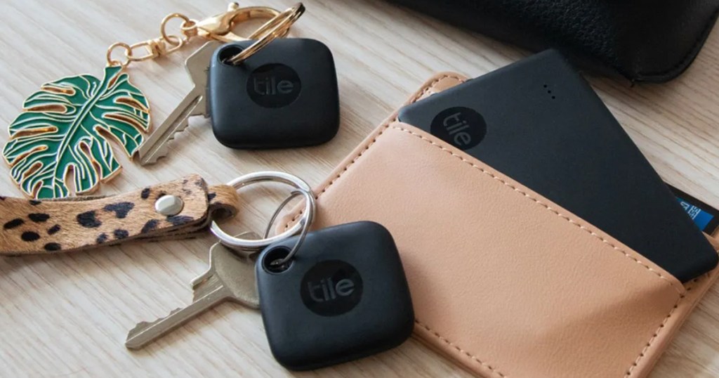 tile essentials with wallet and keys